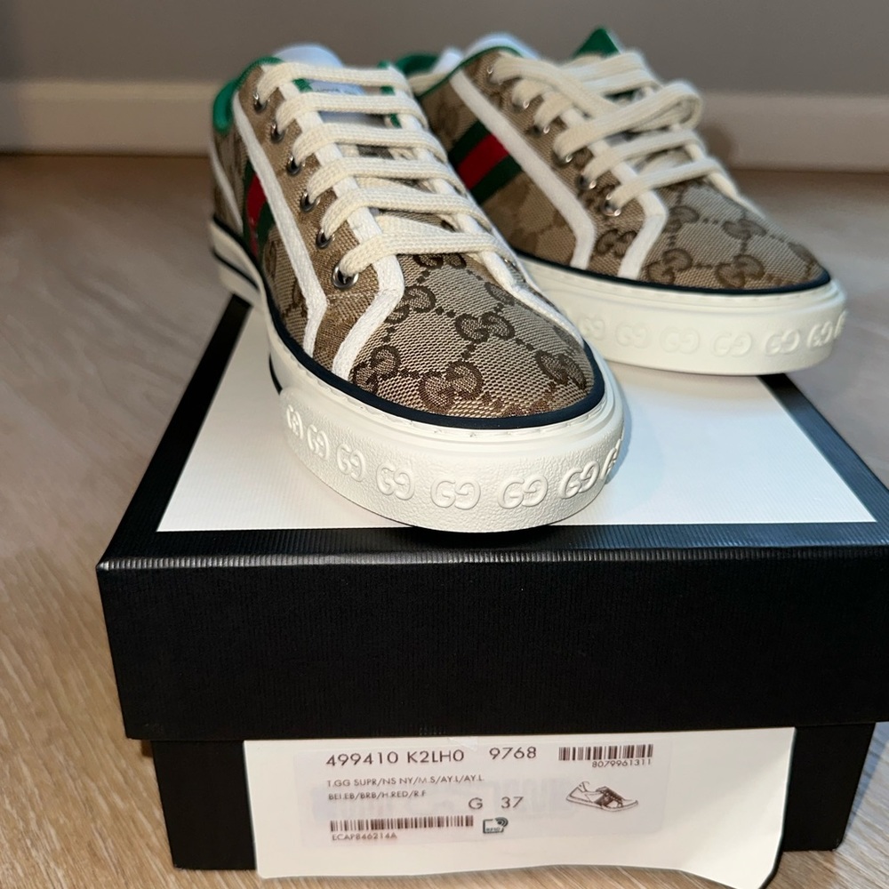 Gucci sneakers
